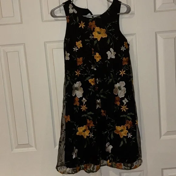 ECI New York Embroidered Floral Mesh Overlay Swing sleeveless party Dress - Picture 5 of 13